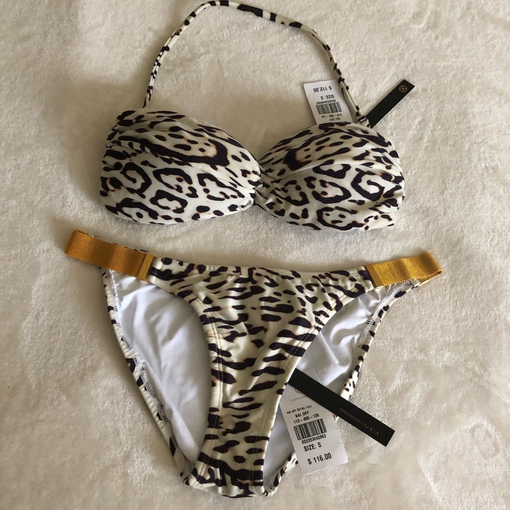 Paula Hermany body suit